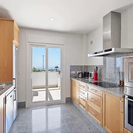 Апартаменты Casa Makas Santa Clara Golf Марбелья